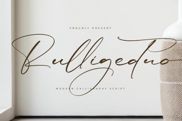 Exploring Rulligedro: A Modern Calligraphy Script for Luxury Branding
